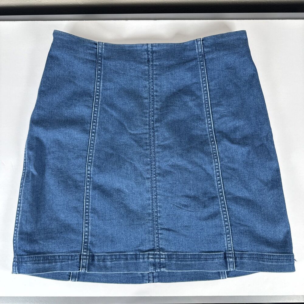 Free People modern femme Denim Skirt  Size‎ 10 Blue Soft Light Weight Stretchy